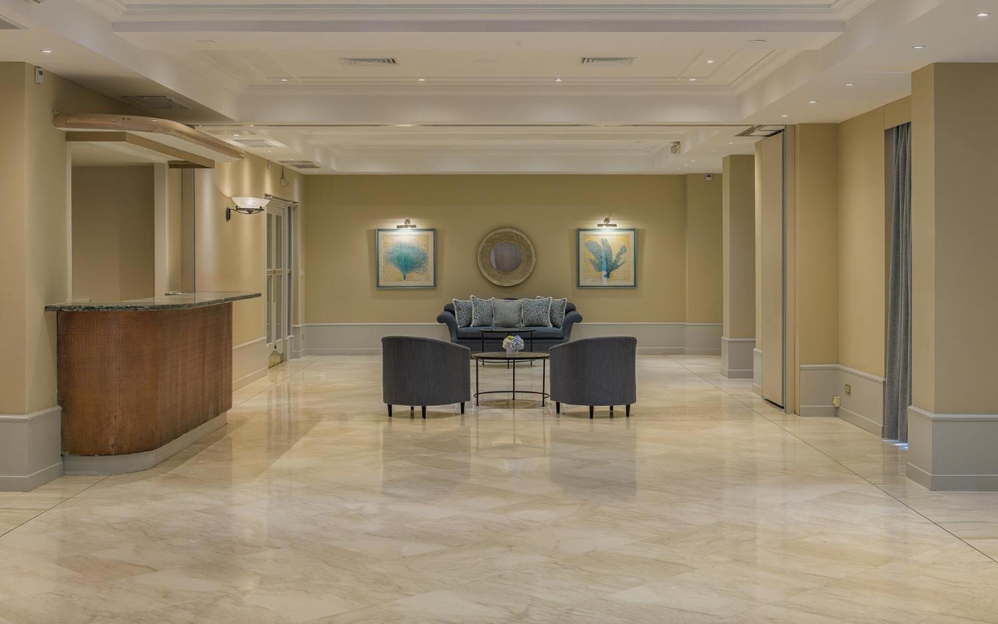 Corinthia Hotel St. George’s Bay San Giuliano Esterno foto Lobby
