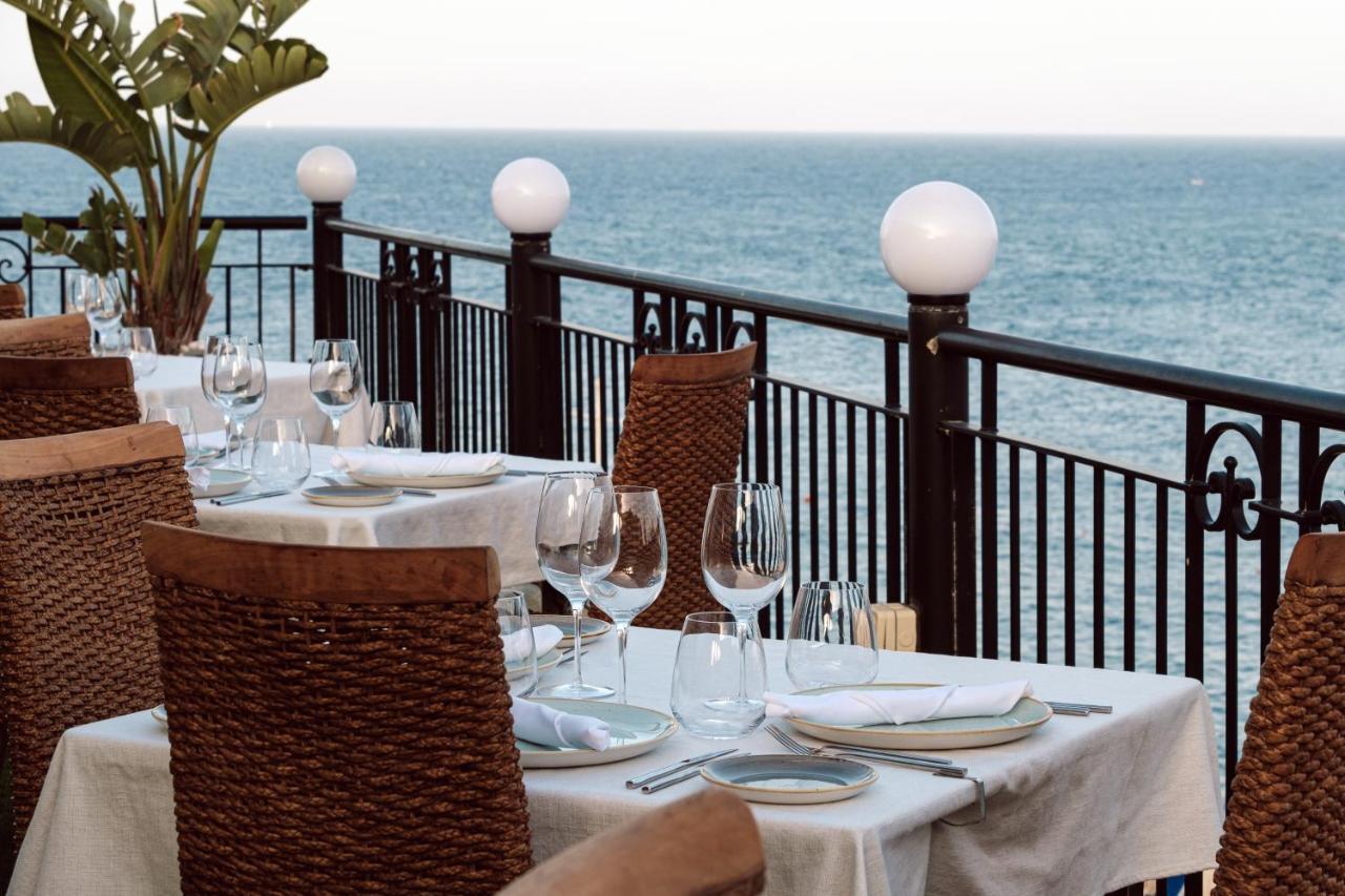 Corinthia Hotel St. George’s Bay San Giuliano Esterno foto The restaurant